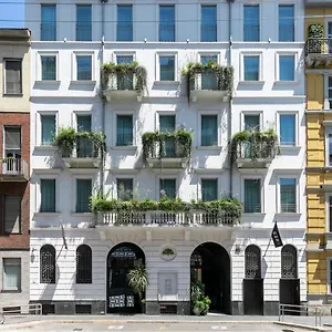 senato-hotel-milano.italymilanhotels.net/
